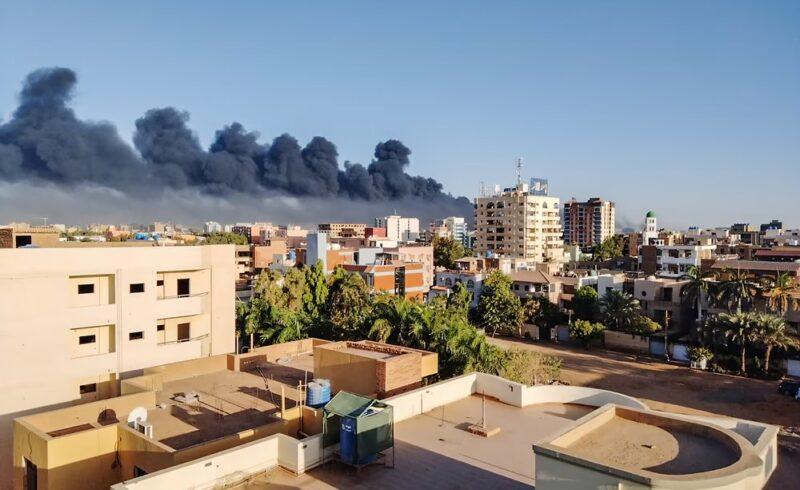Cover Image for السودان: القنابل تترك مدينة زالنجي مهجورة ونازحة دون مساعدات