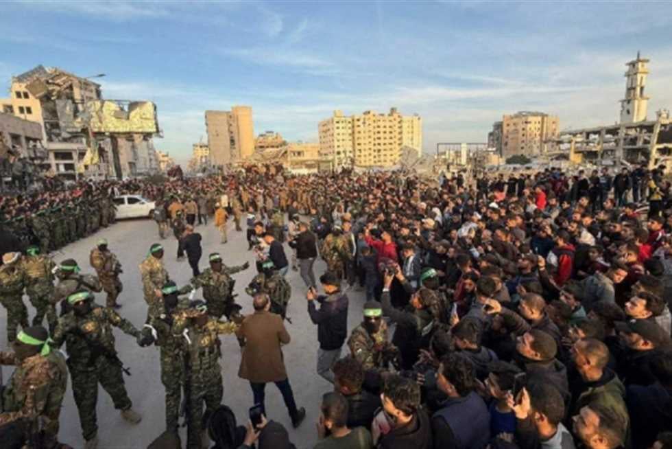 الجيش الإسرائيلي يعلن عن نقل الصليب الأحمر لجثامين أسرى متوفين وحماس تؤكد تسليم جثتين ضمن صفقة التبادل