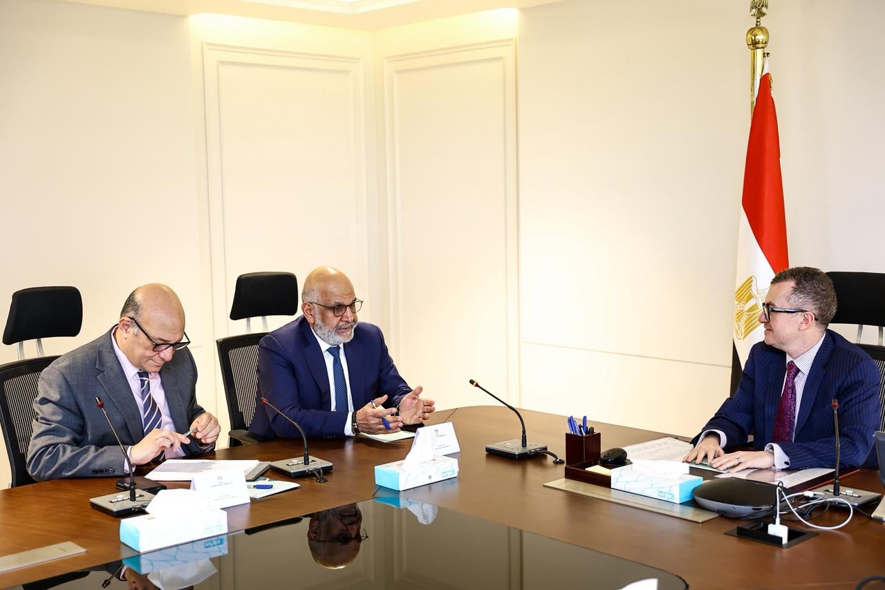 وزير التخطيط يبحث تعميق الشراكة الاستراتيجية مع البنك الدولي لدعم التنمية المستدامة
