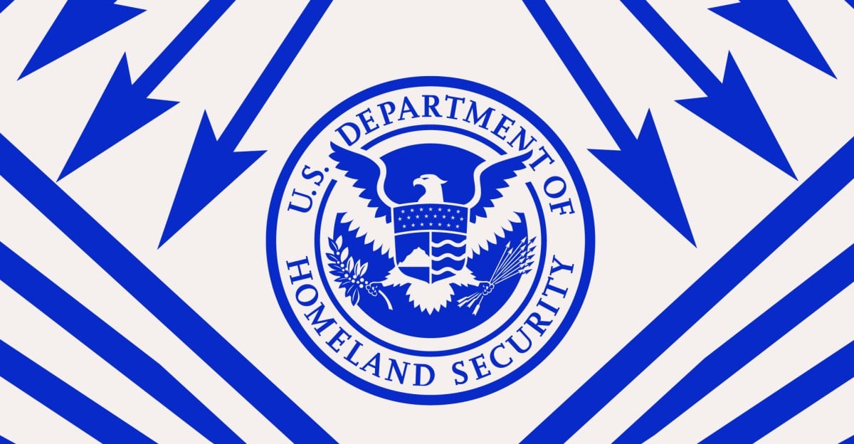 إغلاق حكومي جزئي يفاقم الفوضى في المطارات ويستمر في حملة الهجرة