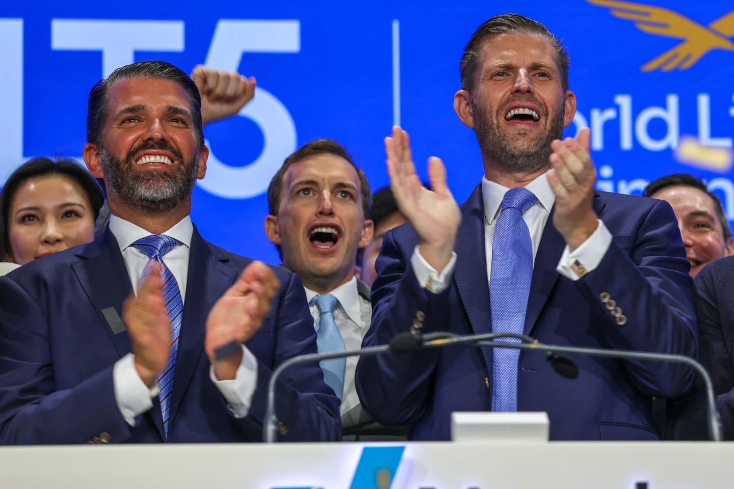 استثمارات أبناء ترامب في قطاع الطائرات المسيرة تثير تساؤلات حول تضارب المصالح